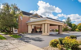 Hampton Inn East Aurora Ny 3*